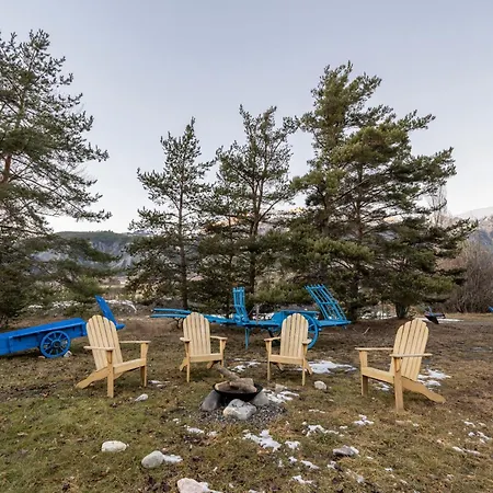 - Les Fermes De Celine - Barcelonnette シャレー *