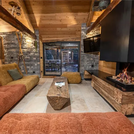 - Les Fermes De Celine - Barcelonnette * Enchastrayes