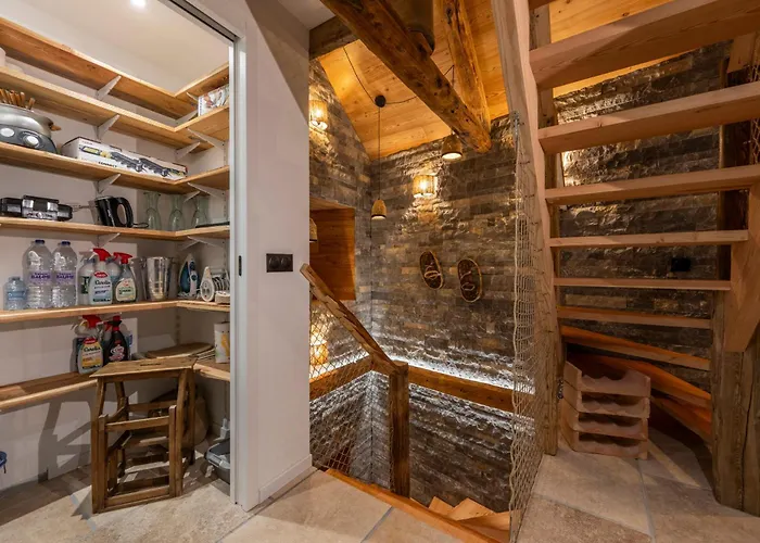 - Les Fermes De Celine - Barcelonnette Chalet Enchastrayes